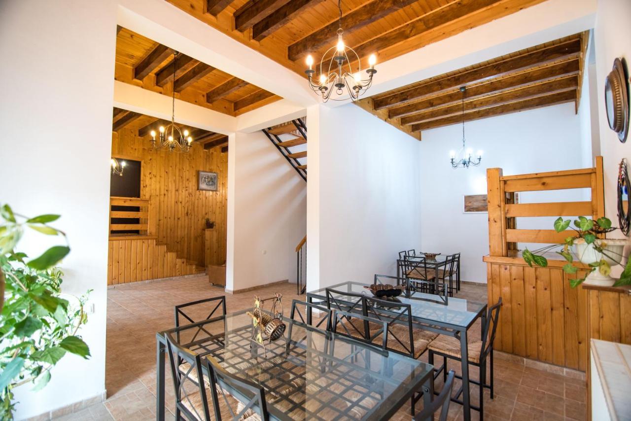 Casa Domneasca Villa Baia de Fier Ngoại thất bức ảnh